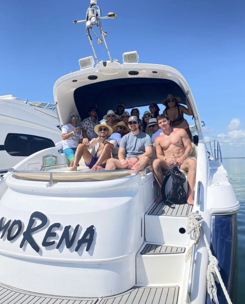 Passeios e Iates Privados